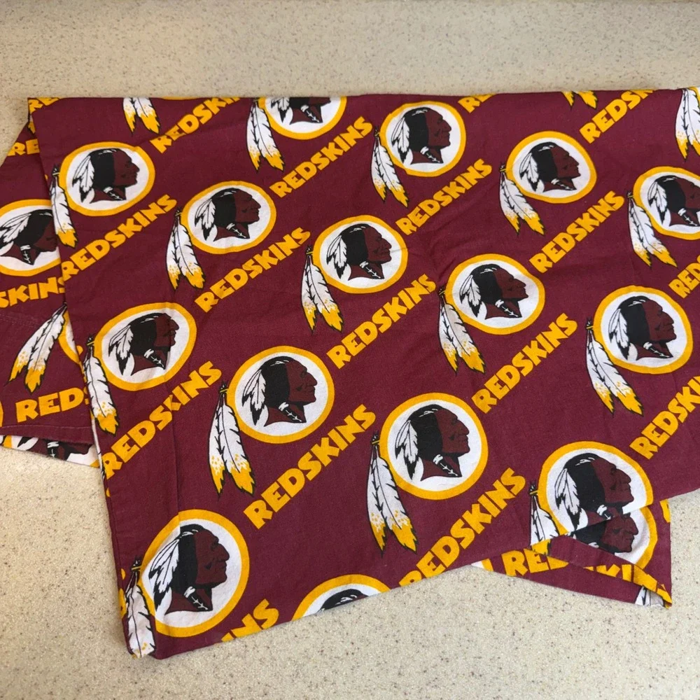 Vintage Washington Redskins NFL Standard Pillowcase Burgundy Gold Original Logo